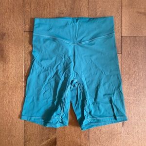 Vitality Green Biker Shorts Size Small 🌴